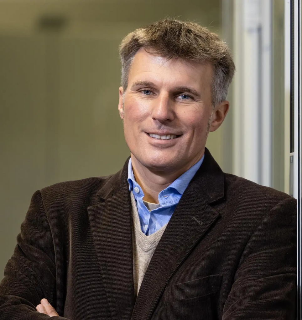 Prof. Dr. Karsten Reuter